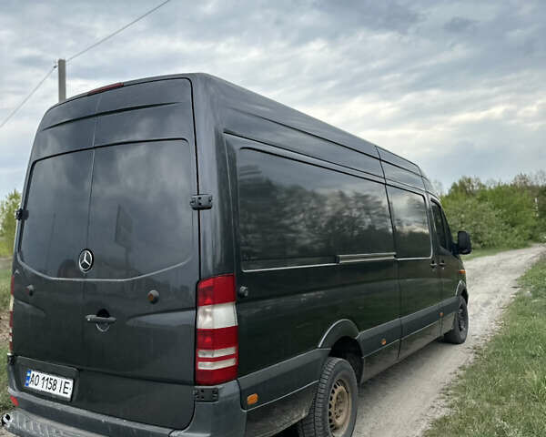 Серый Мерседес Sprinter, объемом двигателя 2.1 л и пробегом 341 тыс. км за 12500 $, фото 5 на Automoto.ua