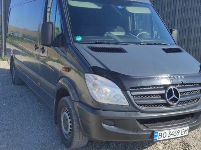 Серый Мерседес Sprinter, объемом двигателя 0 л и пробегом 495 тыс. км за 10500 $, фото 4 на Automoto.ua