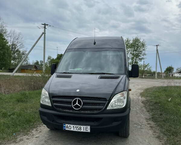 Серый Мерседес Sprinter, объемом двигателя 2.1 л и пробегом 341 тыс. км за 12500 $, фото 1 на Automoto.ua