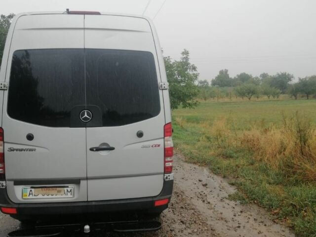 Серый Мерседес Sprinter, объемом двигателя 2 л и пробегом 400 тыс. км за 16300 $, фото 2 на Automoto.ua