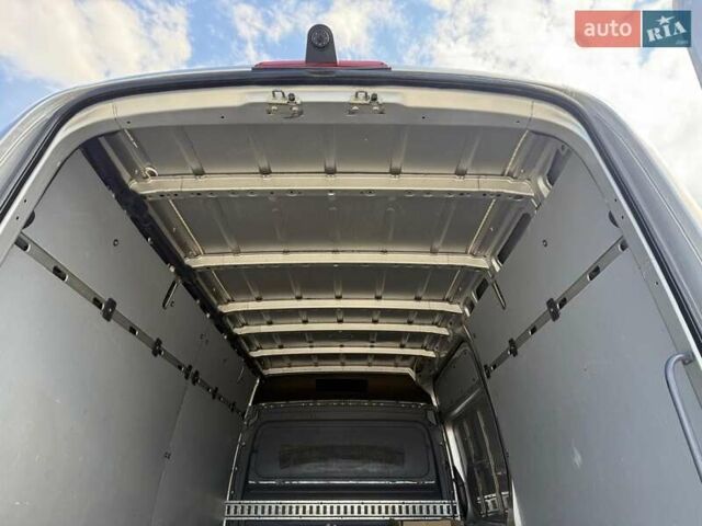 Сірий Мерседес Sprinter, об'ємом двигуна 2.99 л та пробігом 574 тис. км за 22500 $, фото 57 на Automoto.ua