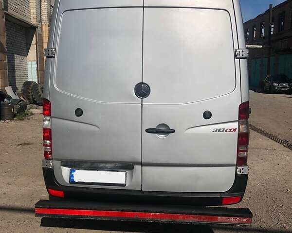 Серый Мерседес Sprinter, объемом двигателя 2.14 л и пробегом 280 тыс. км за 15300 $, фото 5 на Automoto.ua