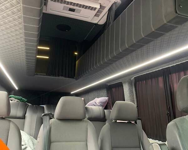Серый Мерседес Sprinter, объемом двигателя 2.14 л и пробегом 600 тыс. км за 20000 $, фото 9 на Automoto.ua