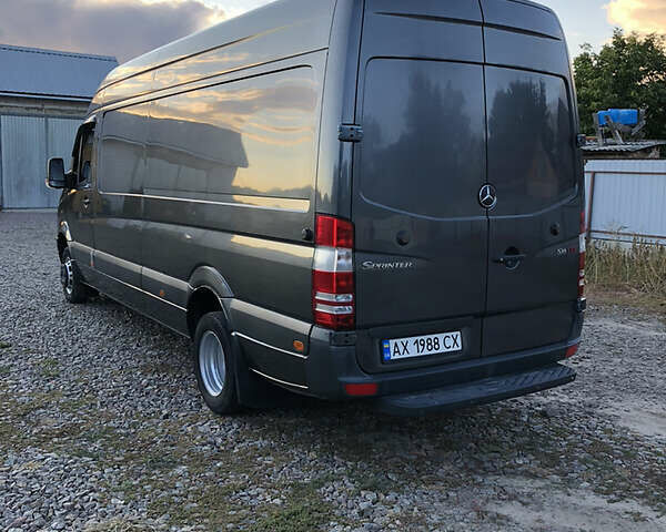 Серый Мерседес Sprinter, объемом двигателя 0 л и пробегом 360 тыс. км за 22000 $, фото 4 на Automoto.ua