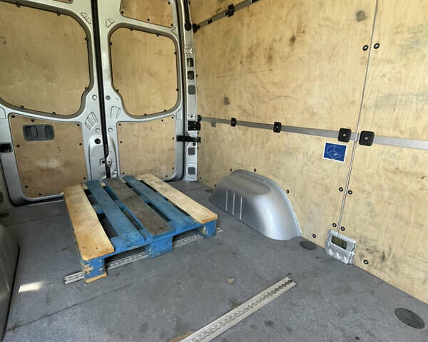Сірий Мерседес Sprinter, об'ємом двигуна 2.2 л та пробігом 300 тис. км за 20200 $, фото 76 на Automoto.ua