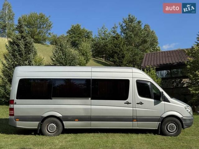 Серый Мерседес Sprinter, объемом двигателя 2.14 л и пробегом 390 тыс. км за 30000 $, фото 4 на Automoto.ua