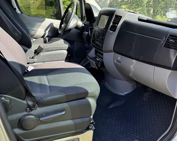 Серый Мерседес Sprinter, объемом двигателя 2.14 л и пробегом 390 тыс. км за 30000 $, фото 21 на Automoto.ua