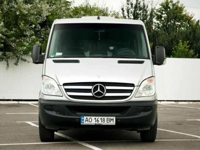 Серый Мерседес Sprinter, объемом двигателя 2.1 л и пробегом 153 тыс. км за 358 $, фото 1 на Automoto.ua