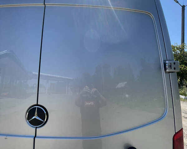 Сірий Мерседес Sprinter, об'ємом двигуна 2.2 л та пробігом 300 тис. км за 20200 $, фото 18 на Automoto.ua