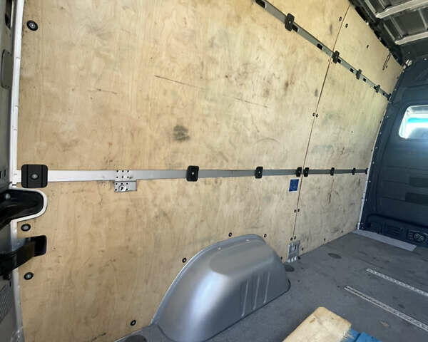 Сірий Мерседес Sprinter, об'ємом двигуна 2.2 л та пробігом 300 тис. км за 20200 $, фото 26 на Automoto.ua