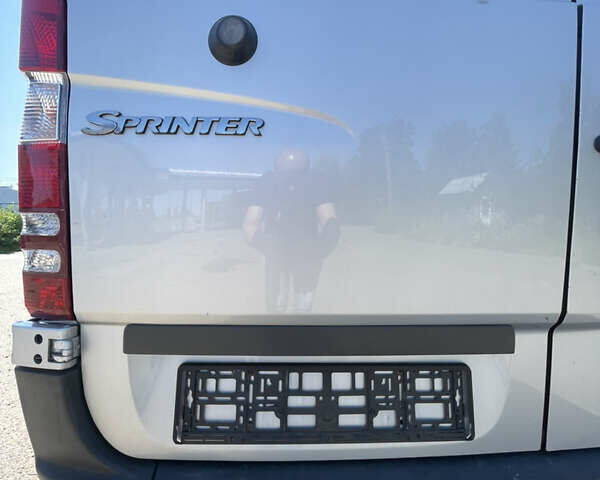 Сірий Мерседес Sprinter, об'ємом двигуна 2.2 л та пробігом 300 тис. км за 20200 $, фото 15 на Automoto.ua