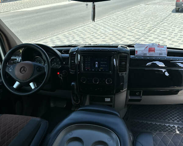 Серый Мерседес Sprinter, объемом двигателя 0 л и пробегом 820 тыс. км за 22500 $, фото 9 на Automoto.ua