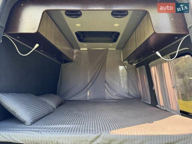 Серый Мерседес Sprinter, объемом двигателя 2.14 л и пробегом 390 тыс. км за 30000 $, фото 27 на Automoto.ua