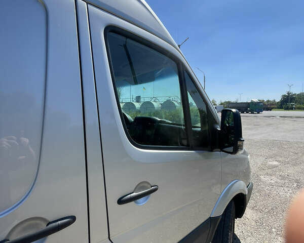 Сірий Мерседес Sprinter, об'ємом двигуна 2.2 л та пробігом 300 тис. км за 20200 $, фото 35 на Automoto.ua