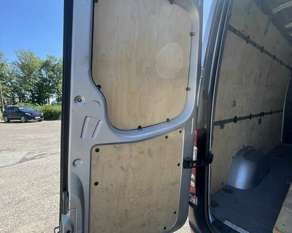 Сірий Мерседес Sprinter, об'ємом двигуна 2.2 л та пробігом 300 тис. км за 20200 $, фото 27 на Automoto.ua