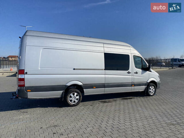 Серый Мерседес Sprinter, объемом двигателя 2.99 л и пробегом 375 тыс. км за 33900 $, фото 5 на Automoto.ua