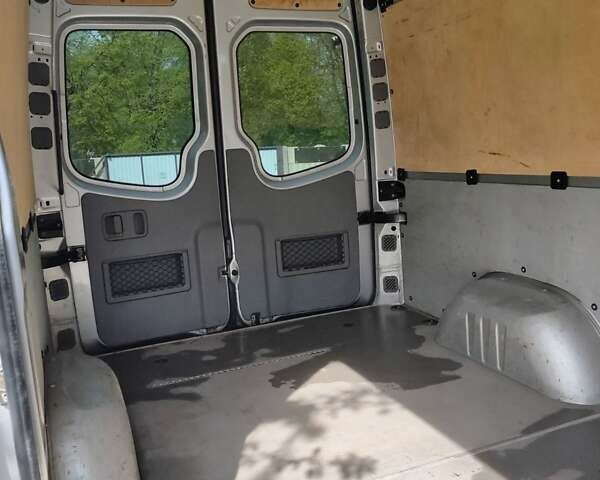 Серый Мерседес Sprinter, объемом двигателя 2.2 л и пробегом 296 тыс. км за 14800 $, фото 26 на Automoto.ua