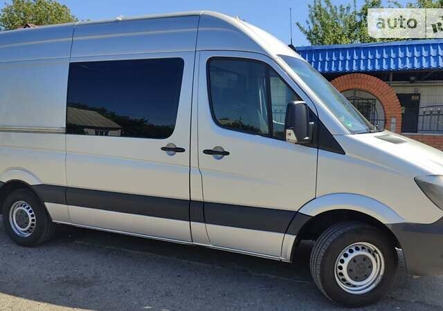 Серый Мерседес Sprinter, объемом двигателя 2.2 л и пробегом 296 тыс. км за 14800 $, фото 5 на Automoto.ua