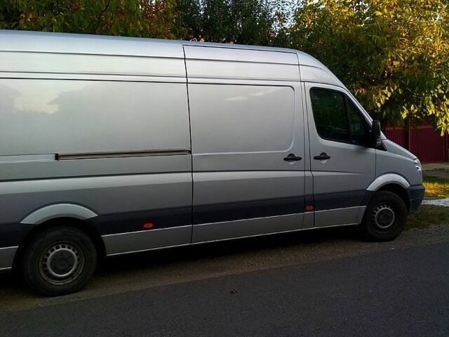 Серый Мерседес Sprinter, объемом двигателя 2.1 л и пробегом 427 тыс. км за 15000 $, фото 5 на Automoto.ua