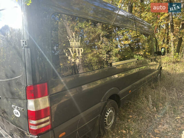 Серый Мерседес Sprinter, объемом двигателя 2.2 л и пробегом 525 тыс. км за 22000 $, фото 10 на Automoto.ua
