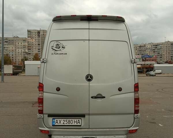 Сірий Мерседес Sprinter, об'ємом двигуна 2.69 л та пробігом 495 тис. км за 19000 $, фото 3 на Automoto.ua