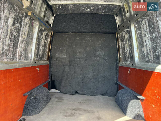 Сірий Мерседес Sprinter, об'ємом двигуна 2.2 л та пробігом 720 тис. км за 18800 $, фото 23 на Automoto.ua