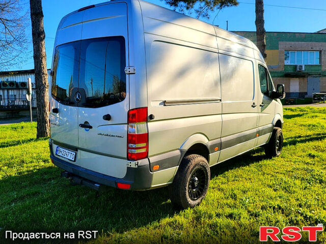 Сірий Мерседес Sprinter, об'ємом двигуна 3 л та пробігом 101 тис. км за 36500 $, фото 1 на Automoto.ua