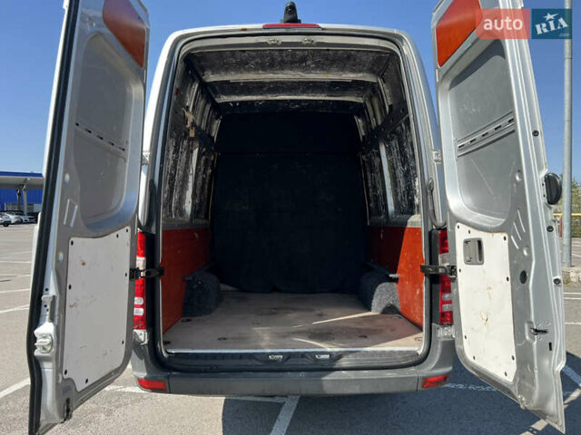 Сірий Мерседес Sprinter, об'ємом двигуна 2.2 л та пробігом 720 тис. км за 18800 $, фото 22 на Automoto.ua