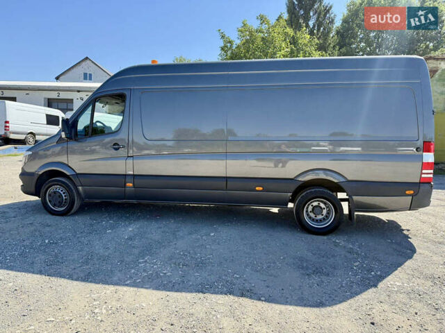 Серый Мерседес Sprinter, объемом двигателя 3 л и пробегом 254 тыс. км за 33500 $, фото 1 на Automoto.ua