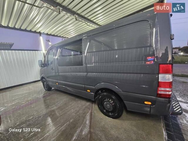 Серый Мерседес Sprinter, объемом двигателя 2.14 л и пробегом 248 тыс. км за 21900 $, фото 1 на Automoto.ua