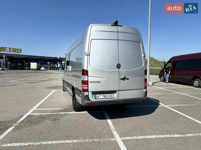 Сірий Мерседес Sprinter, об'ємом двигуна 2.2 л та пробігом 720 тис. км за 18800 $, фото 5 на Automoto.ua