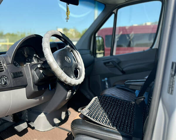 Сірий Мерседес Sprinter, об'ємом двигуна 2.2 л та пробігом 720 тис. км за 18800 $, фото 12 на Automoto.ua