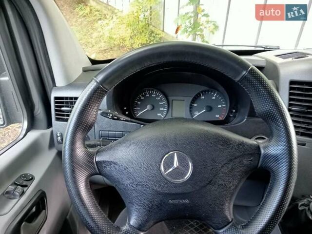 Сірий Мерседес Sprinter, об'ємом двигуна 2.14 л та пробігом 249 тис. км за 17000 $, фото 3 на Automoto.ua