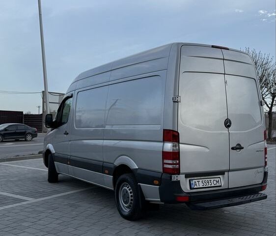 Сірий Мерседес Sprinter, об'ємом двигуна 2.1 л та пробігом 290 тис. км за 15200 $, фото 3 на Automoto.ua