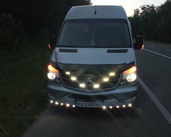 Сірий Мерседес Sprinter, об'ємом двигуна 2.69 л та пробігом 495 тис. км за 19000 $, фото 5 на Automoto.ua