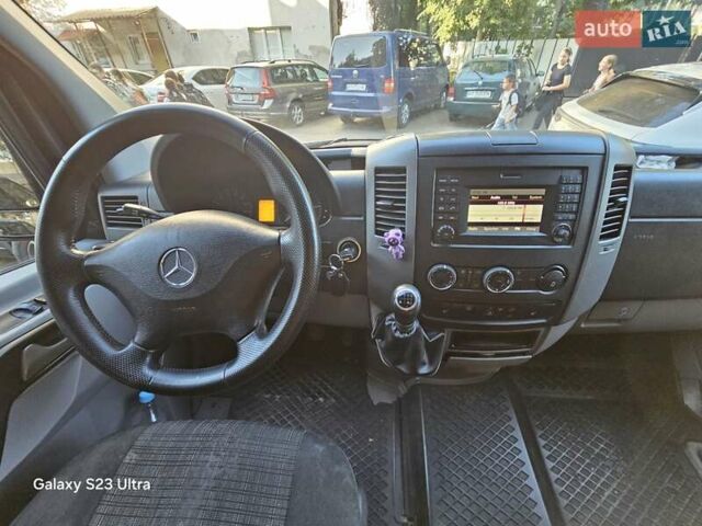 Серый Мерседес Sprinter, объемом двигателя 2.14 л и пробегом 248 тыс. км за 21900 $, фото 10 на Automoto.ua