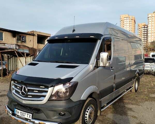 Сірий Мерседес Sprinter, об'ємом двигуна 3 л та пробігом 285 тис. км за 40000 $, фото 6 на Automoto.ua