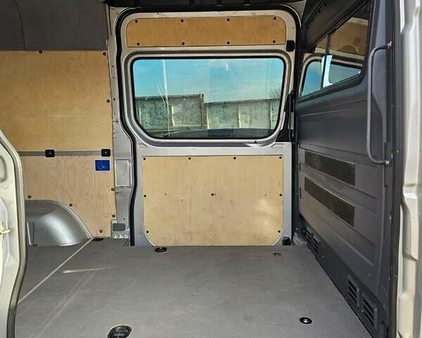 Серый Мерседес Sprinter, объемом двигателя 2.2 л и пробегом 206 тыс. км за 19399 $, фото 22 на Automoto.ua