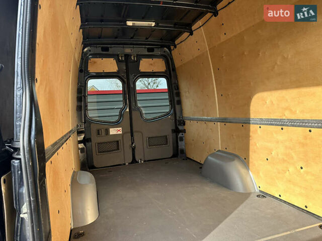 Серый Мерседес Sprinter, объемом двигателя 3 л и пробегом 428 тыс. км за 23800 $, фото 18 на Automoto.ua
