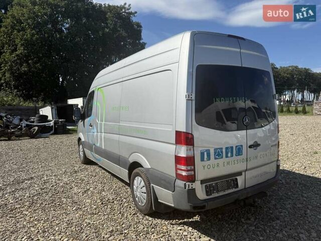 Серый Мерседес Sprinter, объемом двигателя 2.2 л и пробегом 205 тыс. км за 16900 $, фото 16 на Automoto.ua