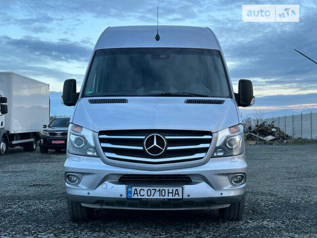 Серый Мерседес Sprinter, объемом двигателя 2.1 л и пробегом 322 тыс. км за 21900 $, фото 1 на Automoto.ua