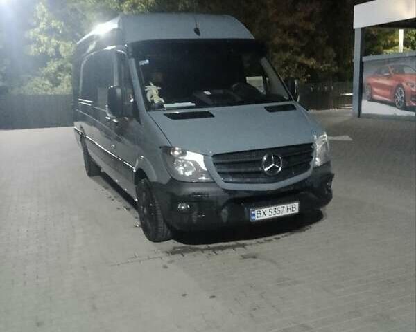 Серый Мерседес Sprinter, объемом двигателя 2.14 л и пробегом 450 тыс. км за 19500 $, фото 1 на Automoto.ua