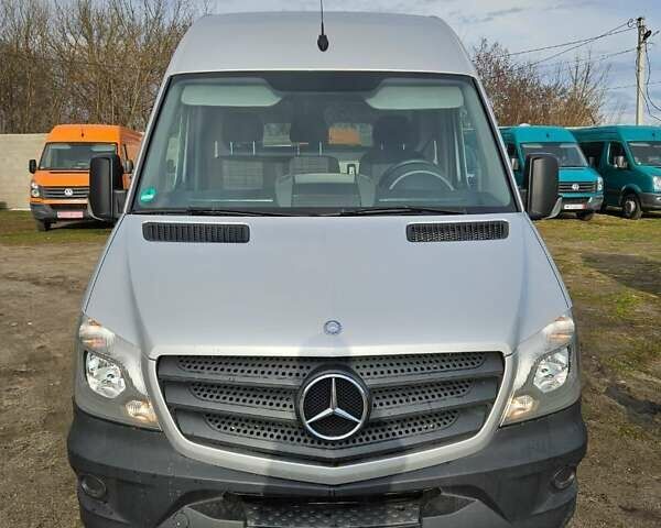 Серый Мерседес Sprinter, объемом двигателя 2.2 л и пробегом 206 тыс. км за 19399 $, фото 5 на Automoto.ua