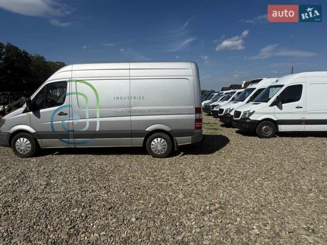 Серый Мерседес Sprinter, объемом двигателя 2.2 л и пробегом 205 тыс. км за 16900 $, фото 15 на Automoto.ua