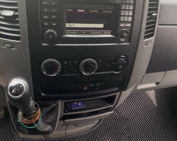 Сірий Мерседес Sprinter, об'ємом двигуна 2.2 л та пробігом 461 тис. км за 15500 $, фото 12 на Automoto.ua