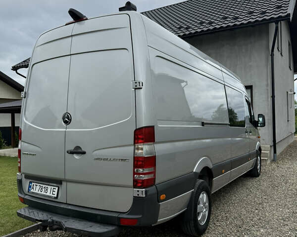 Сірий Мерседес Sprinter, об'ємом двигуна 3 л та пробігом 675 тис. км за 29943 $, фото 1 на Automoto.ua