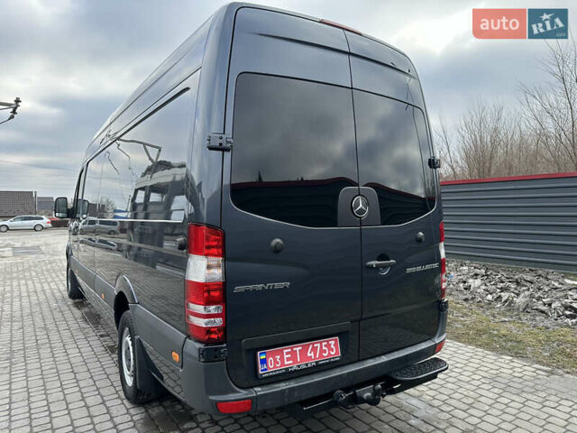Серый Мерседес Sprinter, объемом двигателя 3 л и пробегом 428 тыс. км за 23800 $, фото 9 на Automoto.ua