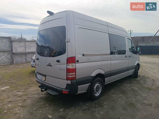 Серый Мерседес Sprinter, объемом двигателя 2.2 л и пробегом 206 тыс. км за 19399 $, фото 1 на Automoto.ua