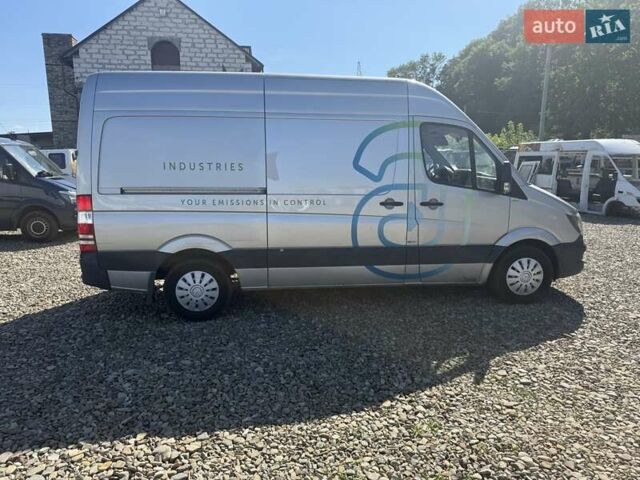 Серый Мерседес Sprinter, объемом двигателя 2.2 л и пробегом 205 тыс. км за 16900 $, фото 8 на Automoto.ua
