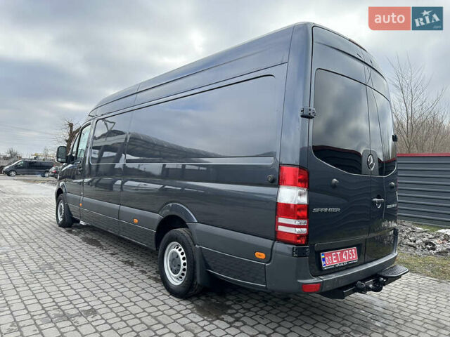Серый Мерседес Sprinter, объемом двигателя 3 л и пробегом 428 тыс. км за 23800 $, фото 8 на Automoto.ua